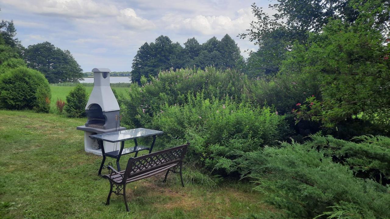 Domki Nad Jeziorem "Polwysep Suryty" Eksteriør bilde